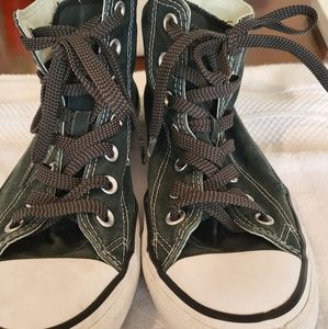 Converse Chuck Taylor All Star Hi Top Shoes size 6m 8w